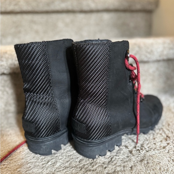 Sorel Phoenix Lace-Up Boots Black Size 8.5 used. - Picture 3 of 6
